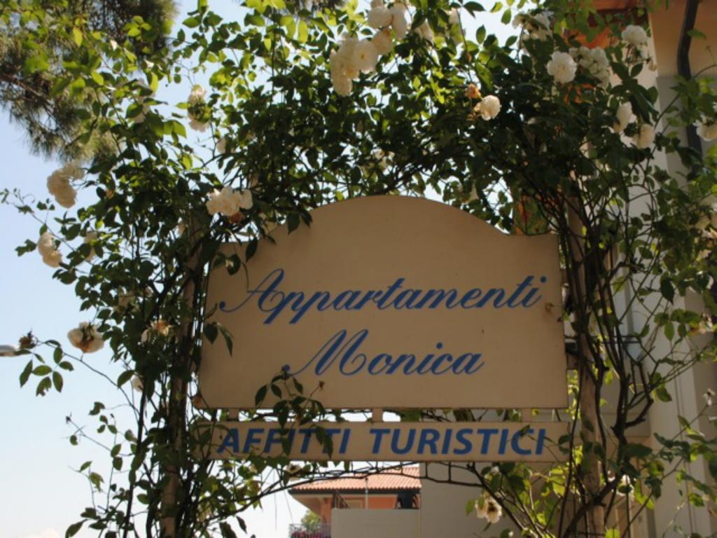Monica Appartamenti Sirmione Exterior foto