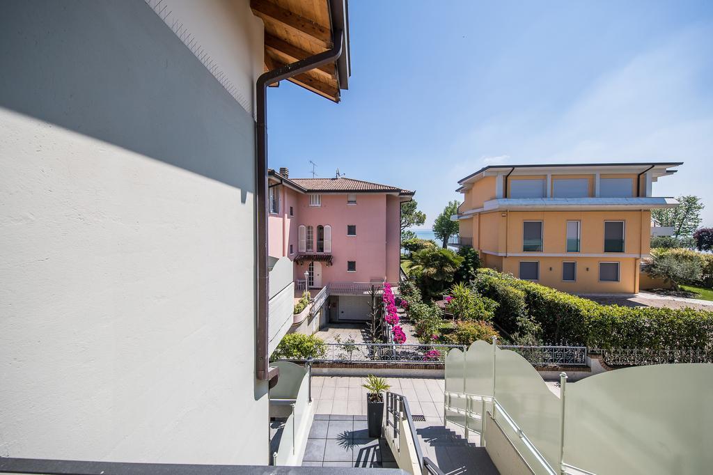 Monica Appartamenti Sirmione Exterior foto